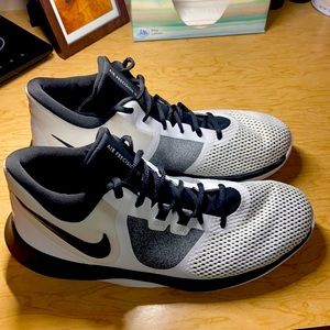 Men’s Nike Basketball Shoes. Nike Precision II. Size 11.5. Like New.